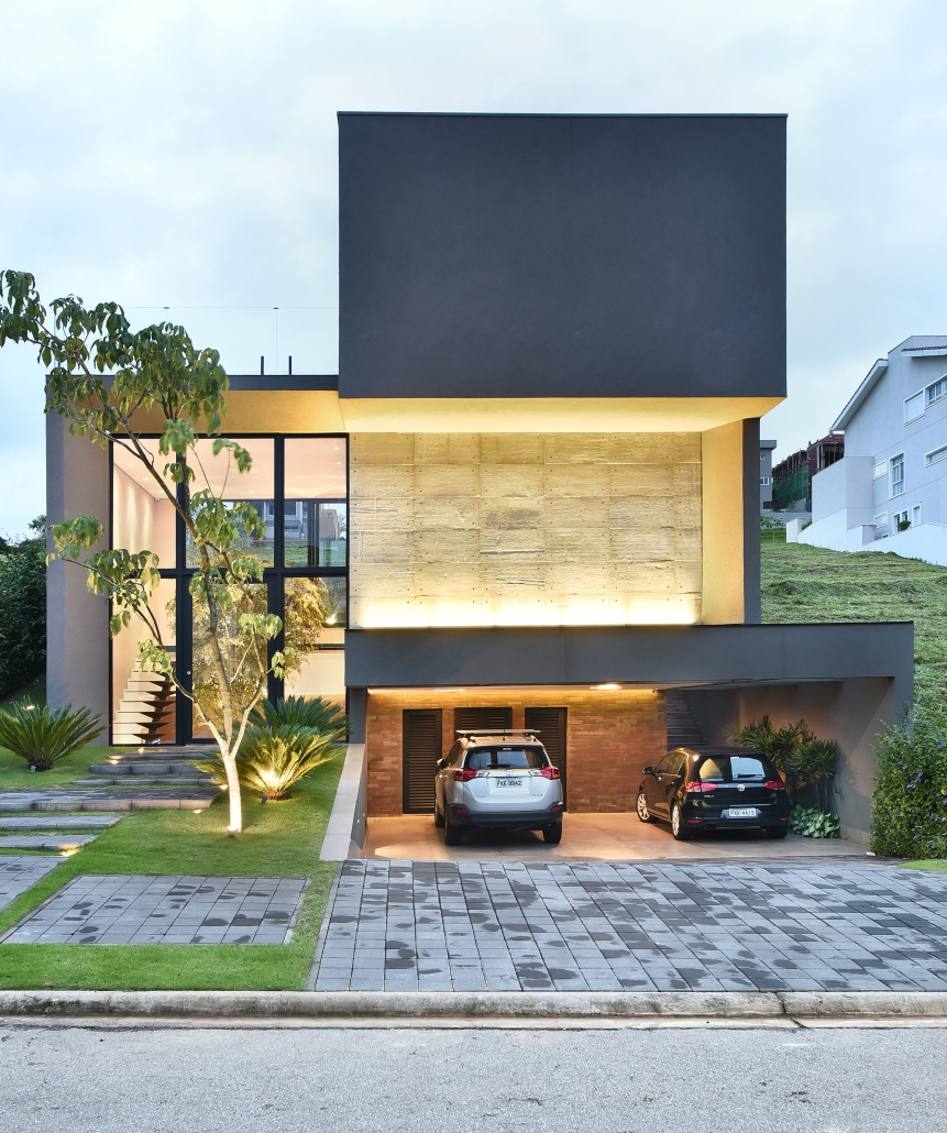 Fachadas contemporâneas integram a casa ao ambiente externo